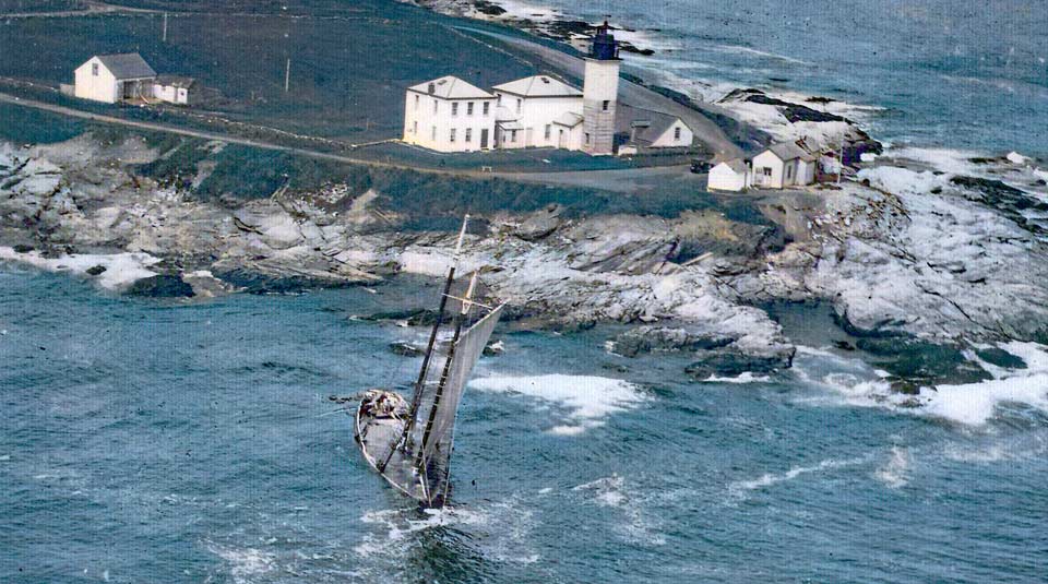 Beavertail Lighthouse 1910's or 1920's