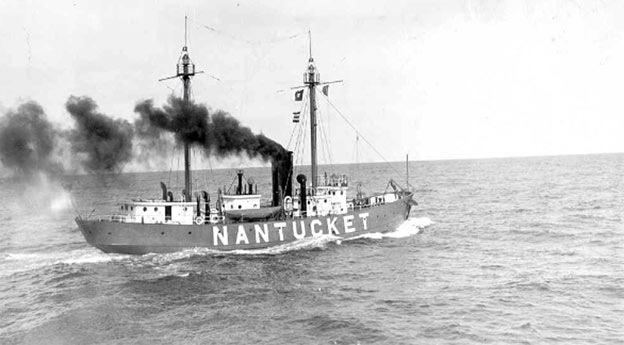 Brenton Reef Lightship LV-106/WAL-528