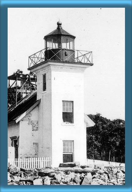 Bristol Ferry Lighthouse - 1917