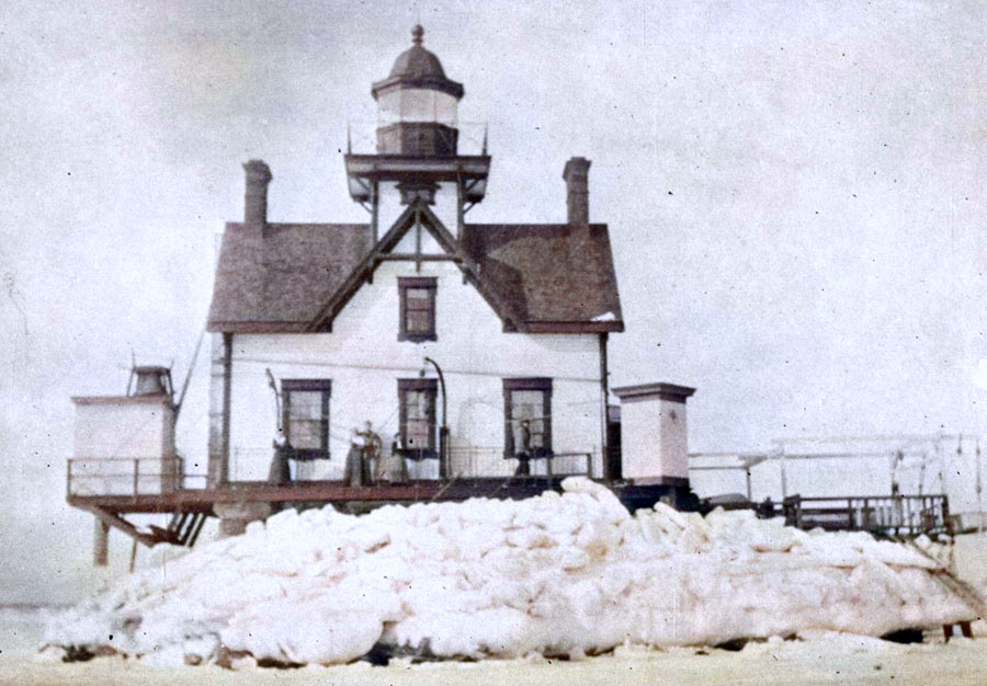 Bullock's Point Lighthouse