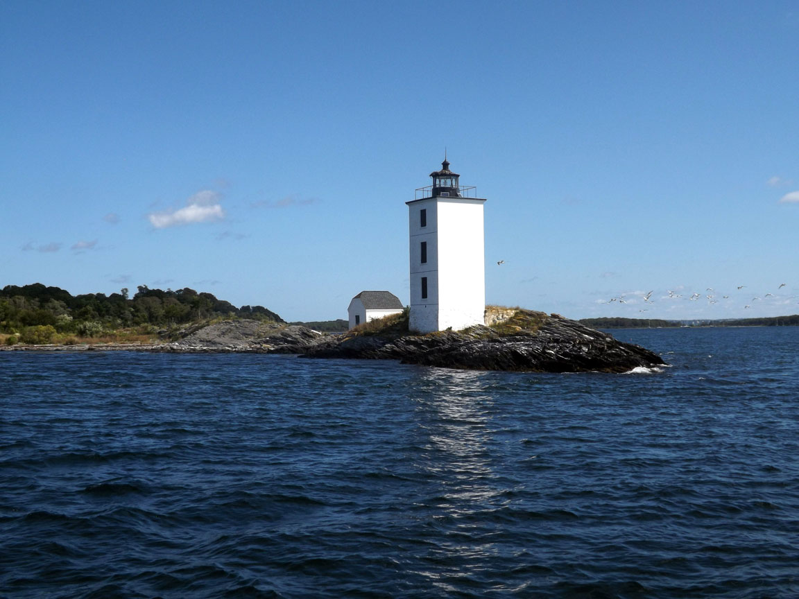 Dutch Island Lighthouse