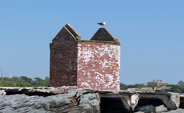 Gull Rocks Lighthouse's Oil House