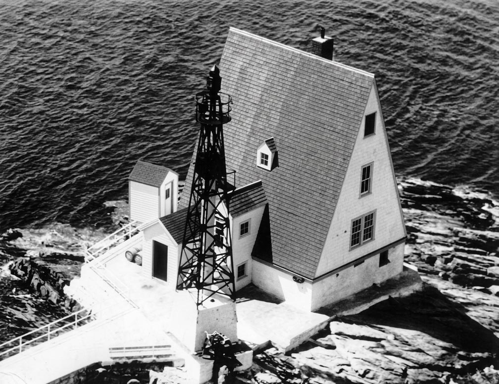 Gull Rocks Lighthouse
