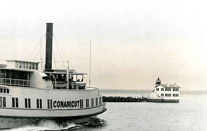 Newport Harbor Lighthouse