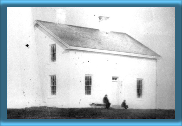 Point Judith Lighthouse's Lantern and Fourth
Order Fresnel Lens - 1900