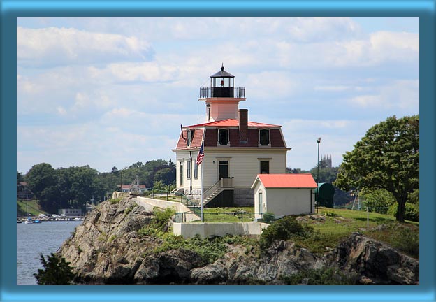 Pomham Rocks Lighthouse