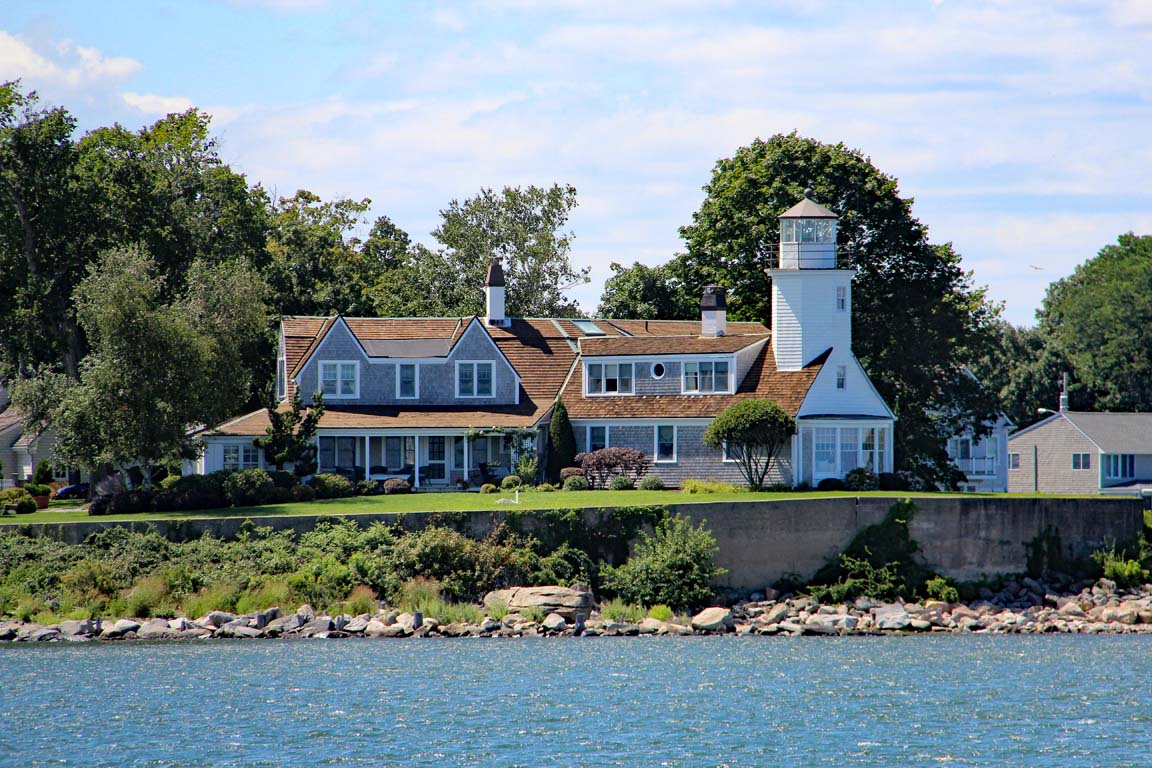 Poplar Point Lighthouse