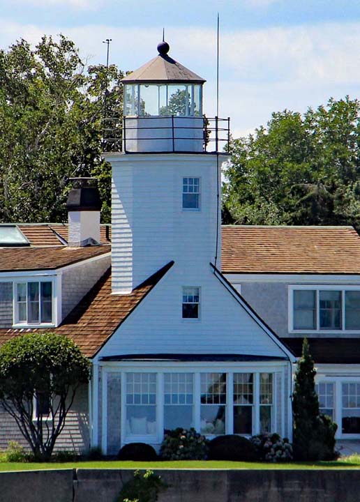 Poplar Point Lighthouse