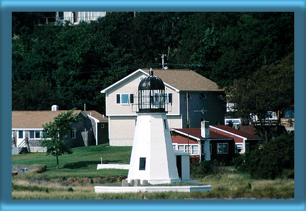 Prudence Island Lighthouse's Lantern and 250 mm Lens