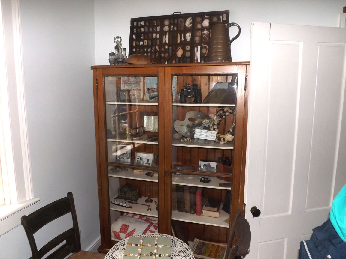 Rose Island Lighthouse Keepers' Quarters
