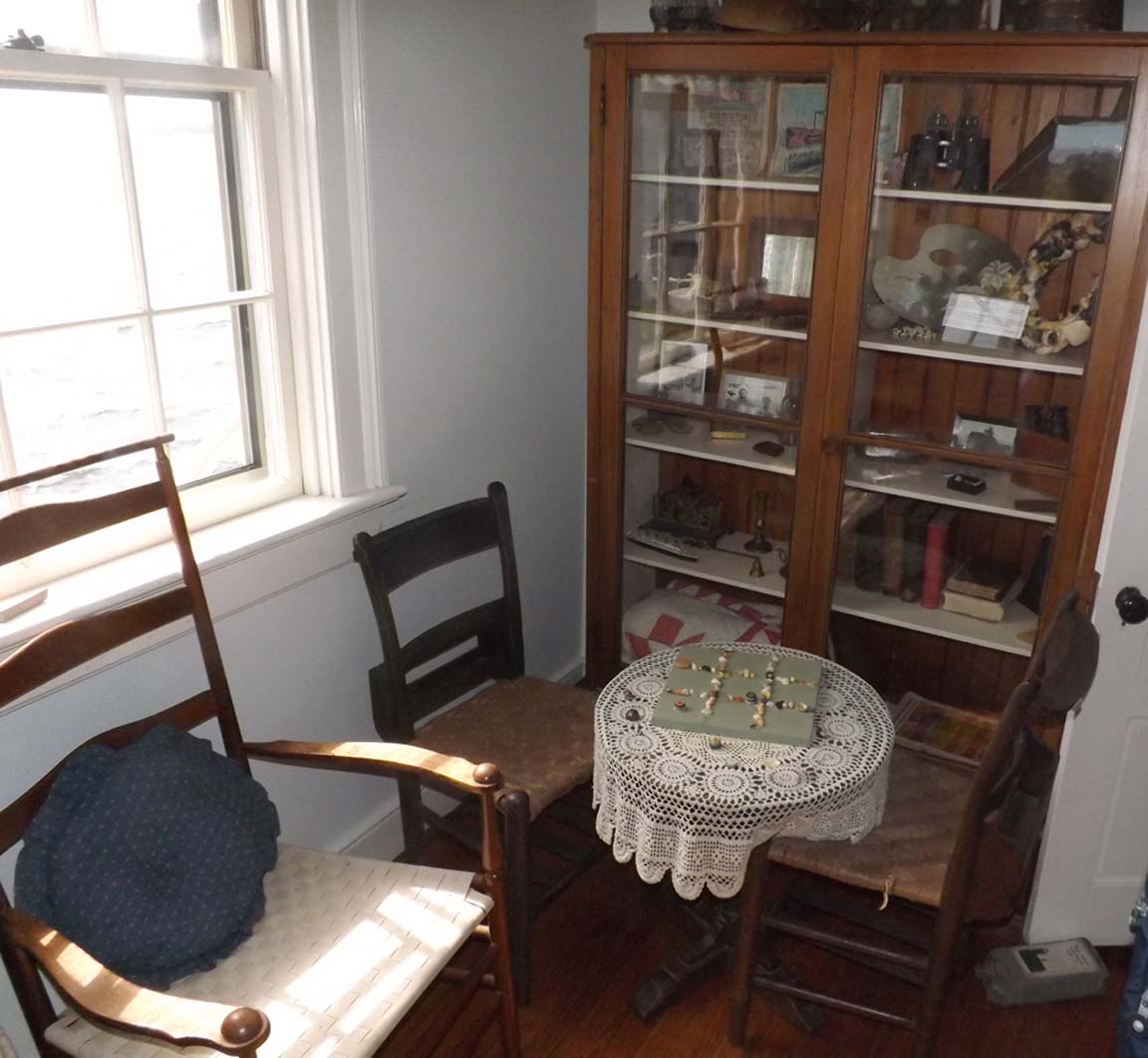 Rose Island Lighthouse Keepers' Quarters