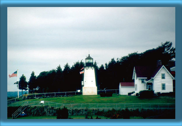 Warwick Light Station and Keeper's Dwelling 2000