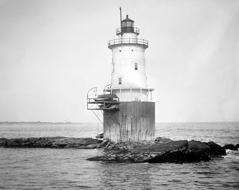 Whale
      Rock Lighthouse - 1900